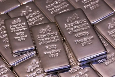 AzerGold впервые представил серебряные слитки на местном рынке