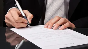 Один из учредителей НБКО Азербайджана продал свою долю