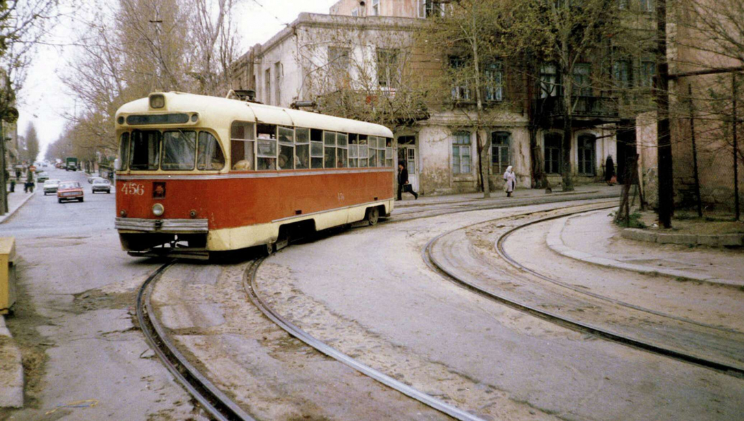 Nərgiz Gülməliyeva: Tramvay şəbəkəsi nəqliyyat islahatının bir hissəsi olmalıdır