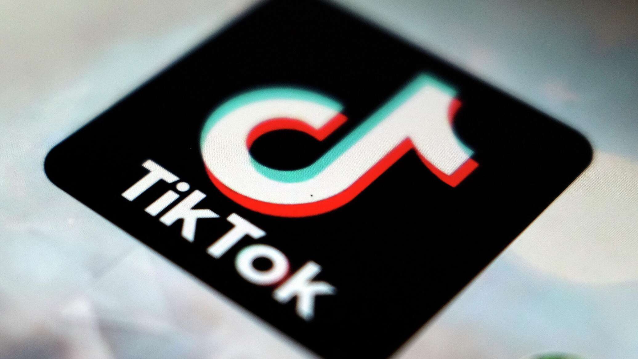 В ГКНБ назвали условие разблокировки TikTok в Кыргызстане