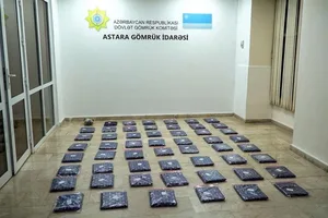 Более 25 кг марихуаны пытались провезти через Азербайджан из Ирана в Россию-ФОТО-ВИДЕО