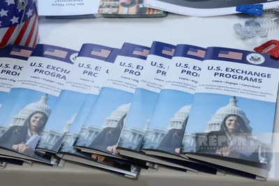 Посольство США организовало выставку, посвященную образованию