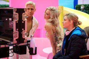 “Barbie” киноны үргэлжлэлийг бүтээх ажил жүжигчдийн цалин хөлстэй холбоотой маргааны улмаас саатжээ