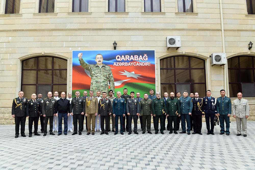 Военные атташе посетили ГПС Азербайджана (ФОТО)