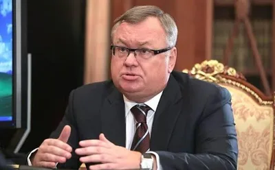Президент-председатель Правления "Банк ВТБ" поздравил Первого вице-президента Мехрибан Алиеву