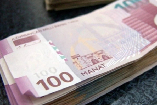 Обещал трудоустройство и золотые горы, но прикарманил 84 000 манатов