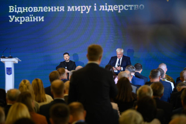 Зеленский: Украине «необходимо выстраивать сильные отношения с Азербайджаном»