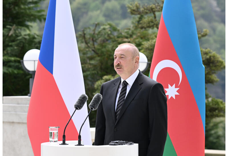 Prezident İlham Əliyev: Azərbaycan Çexiyaya qonşu ölkələrə təbii qaz ixrac edir