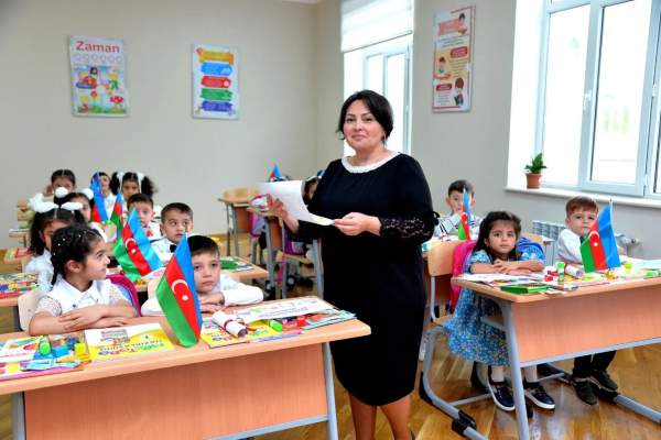 Утверждены новые требования к одежде учеников и педагогов