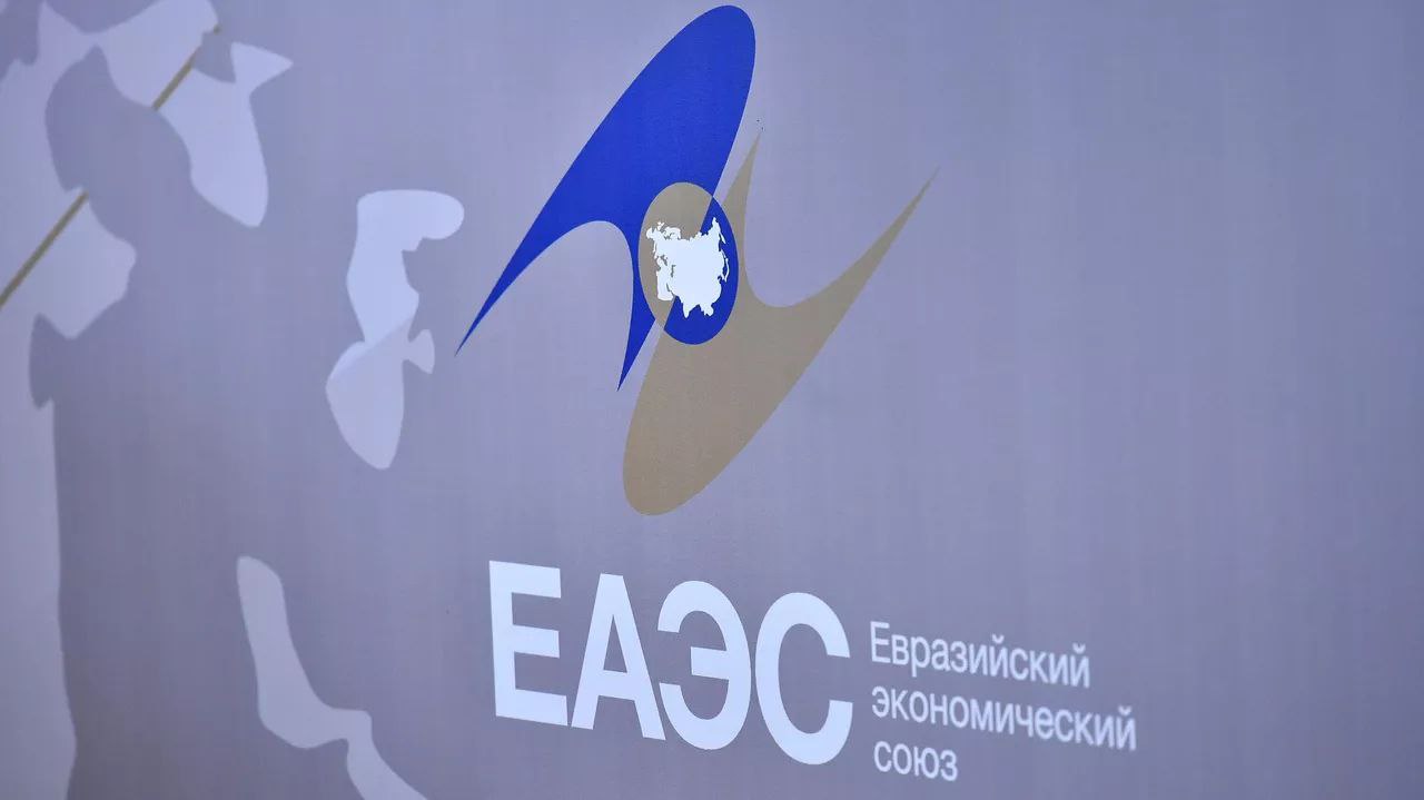 Кыргызстан продолжает оставаться в лидерах ЕАЭС по грузоперевозкам