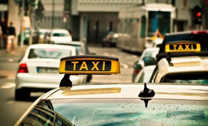 В Азербайджане выросло число пассажиров такси и автобусов