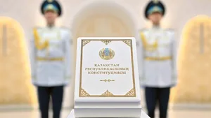 Сегодня вступила в силу Конституция-2026. Что она меняет в жизни казахстанцев