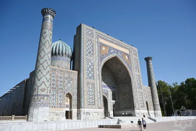 Три медресе — одна история: азербайджанские журналисты посетили Регистан (ФОТО)