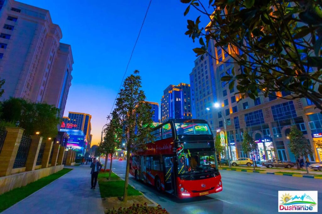 В Душанбе запускают туристические маршруты Red Bus Tours