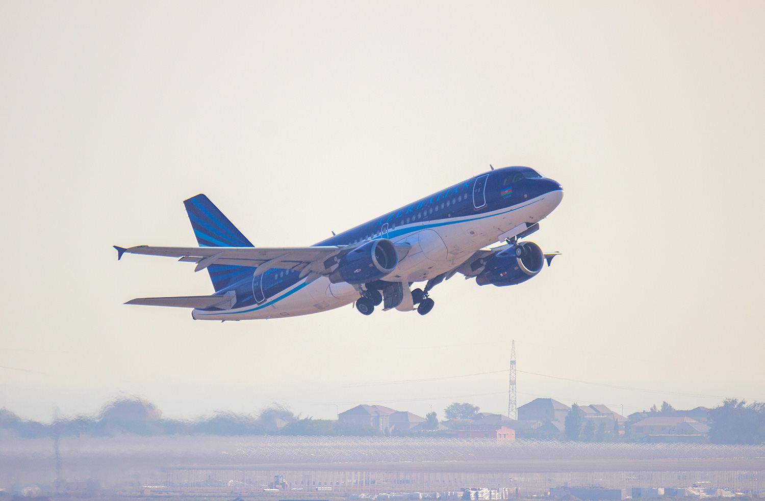 AZAL возобновил полеты в Санкт-Петербург