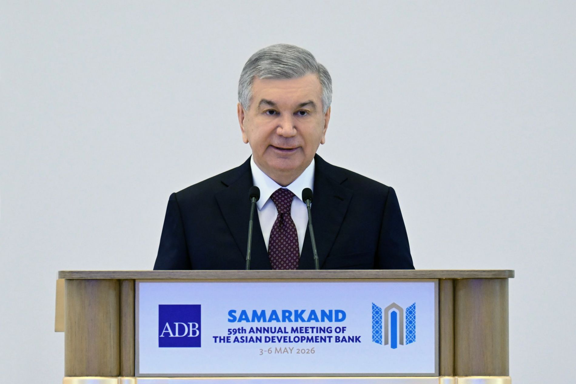 Президент Узбекистана поблагодарил Президента Ильхама Алиева за вклад в повышение международного авторитета ОТГ