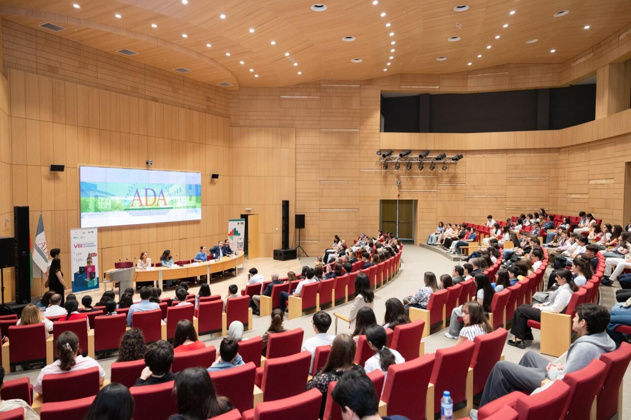 ADA Universitetində VIII Respublika İngilis Dili Olimpiadasının Qalibləri Mükafatlandırılıb