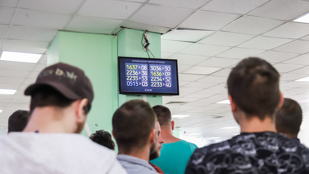 Казахстан ужесточил миграционную политику. Кого это касается и почему