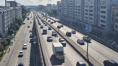 В Баку на некоторых улицах и проспектах наблюдаются пробки