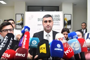 Медиа повышают осведомленность о деколонизации - Аббас Аббасов