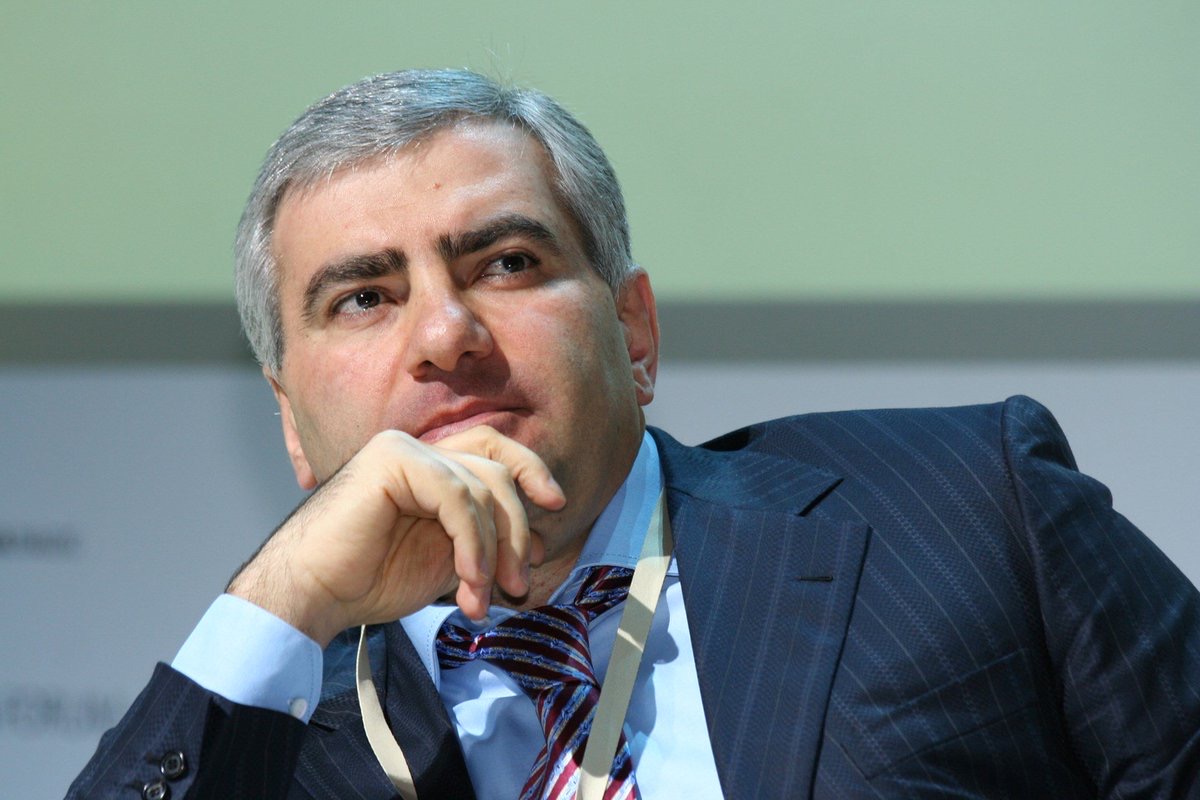 Ermənistanda rusiyalı iş adamının partiyasının tərəfdarlarının həbsi davam edir
