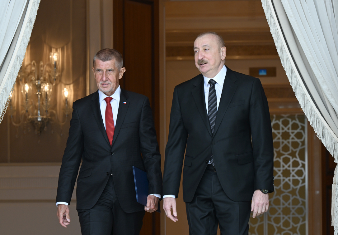 İlham Əliyev Babişə təşəkkür etdi: Çexiyaya səfər dəvətinizi məmnuniyyətlə qəbul edirəm