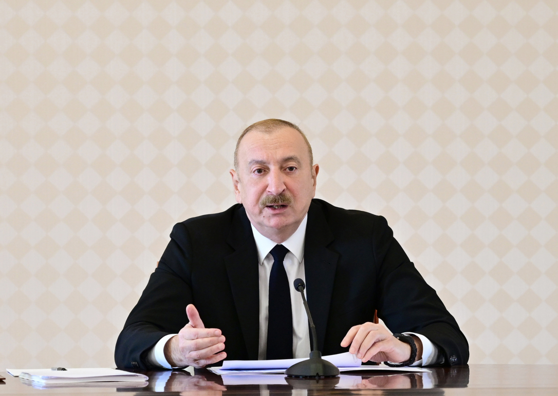 Алиев объявил о превращении Азербайджана в влиятельную среднюю державу