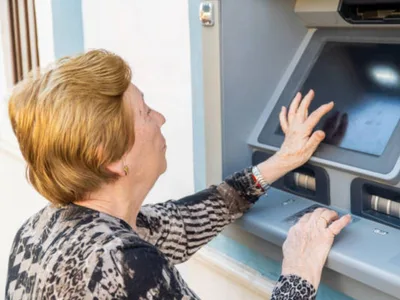 В Азербайджане обсуждают новые правила использования пенсионного капитала