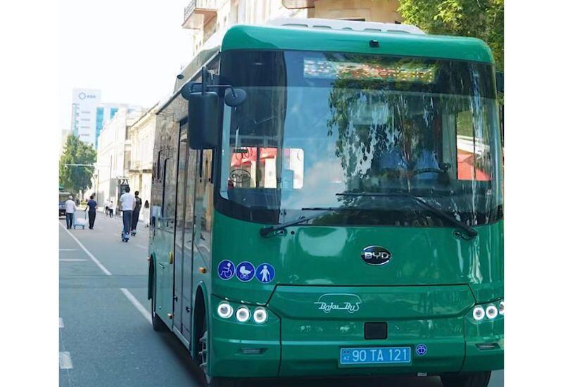 В Баку начали курсировать бесплатные микроавтобусы