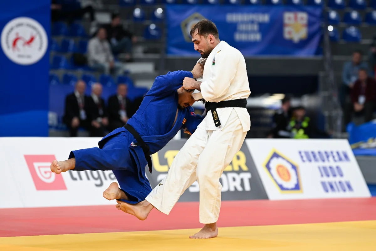 Чемпионат Европы: Зелим Коцоев вышел в 1/8 финала