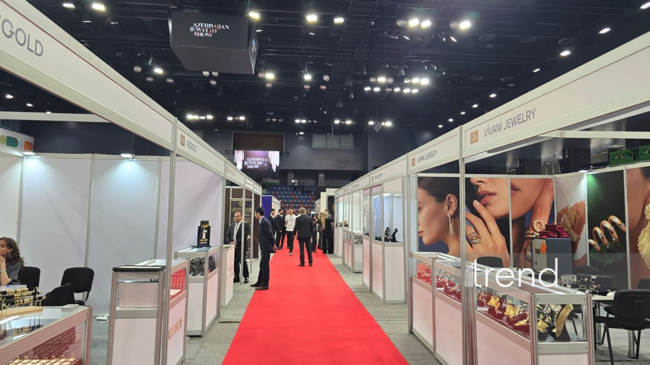 В Баку проходит выставка Azerbaijan Jewelry Show