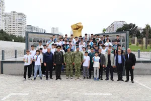 Школьники пришли в Академию Госпогранслужбы