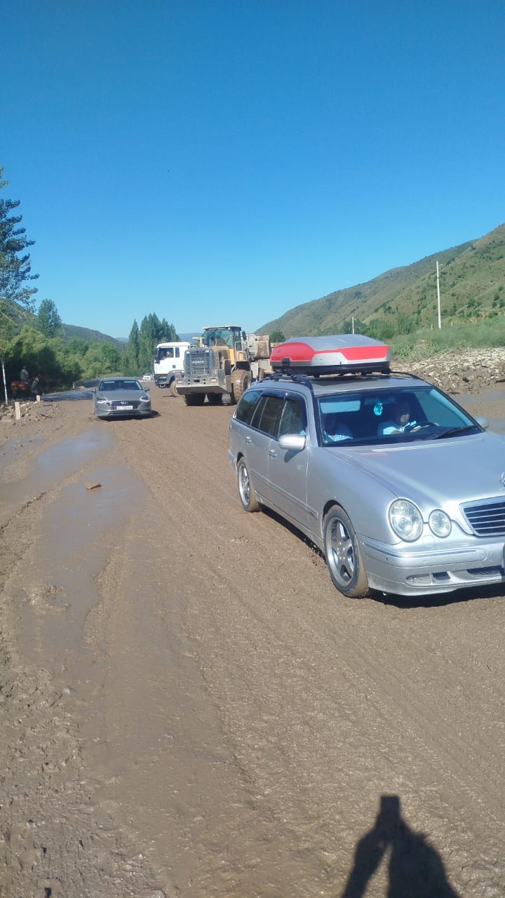 Движение на автодороге Балыкчи — Джалал-Абад открыто