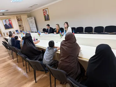 Ombudsman Suriyadan repatriasiya olunan Azərbaycan vətəndaşları ilə görüşüb