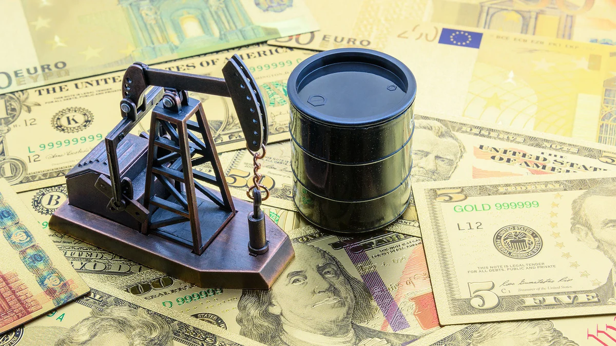 Цена азербайджанской нефти упала почти до $100
