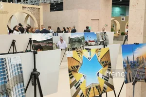 На WUF13 в Баку представлены фотовыставки о городской жизни, минной опасности и урбициде