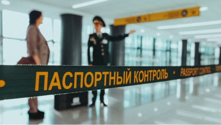 По каким документам можно ездить из Кыргызстана в Россию и обратно (актуальный список)