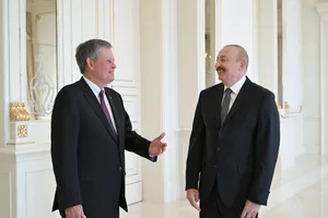 Алиев и сенатор США Дэйнс обсудили перспективы азербайджано-американского партнерства