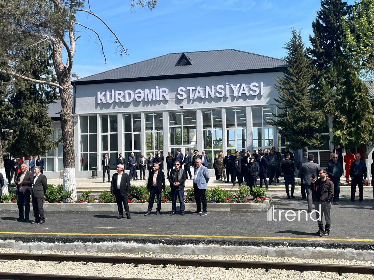 Bu gündən qatarlar Kürdəmirdə də dayanır: 1 saat tez