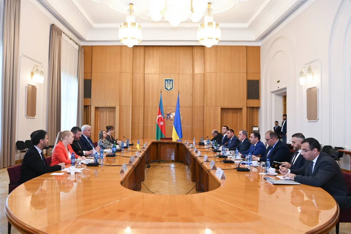 МИД: Азербайджан с 2022 года оказал Украине гуманитарную помощь на сумму более $50 млн