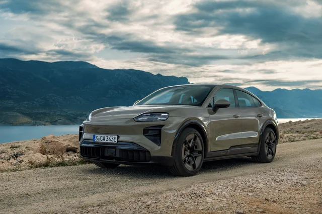 "Porsche" SUV model sırasını genişləndirir
