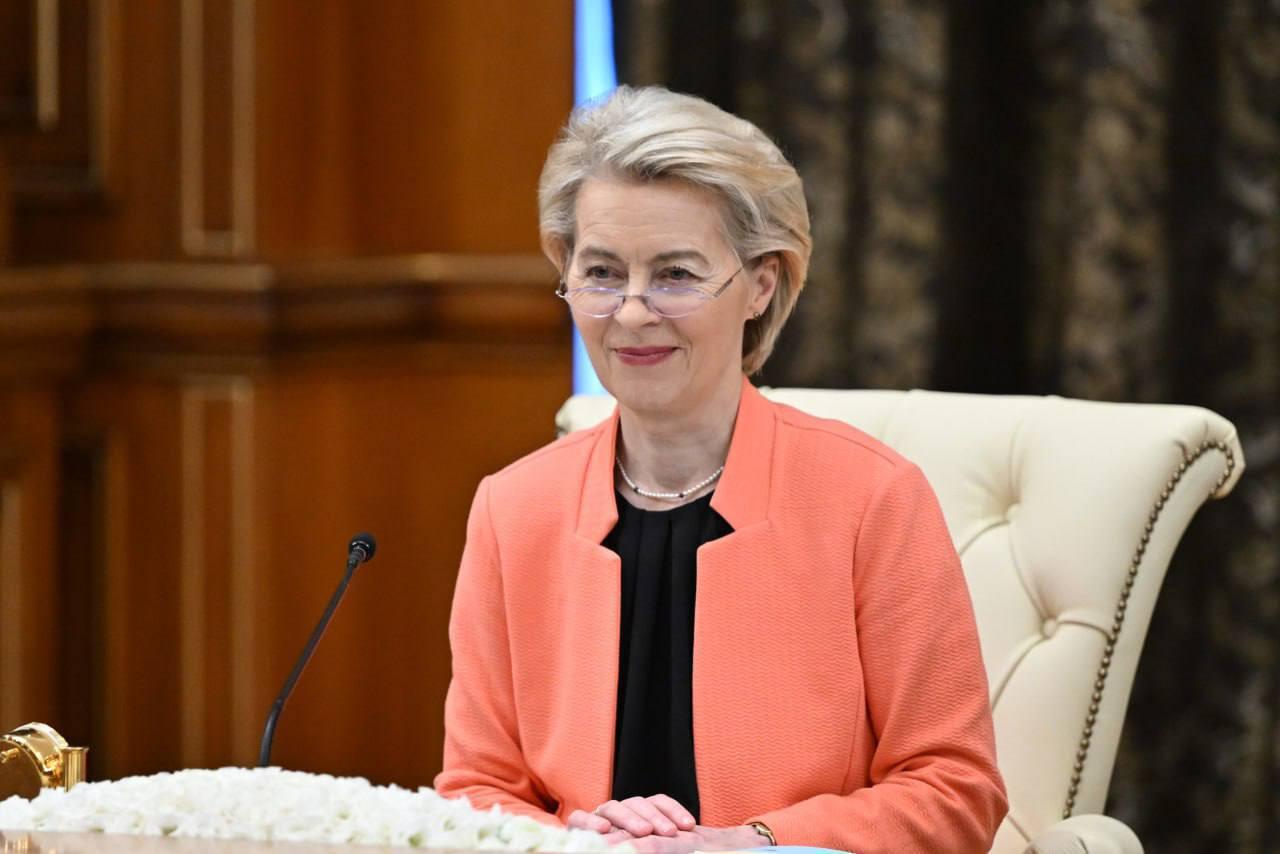 Ursula fon der Lyayen Azərbaycana və Ermənistana səfər edəcək