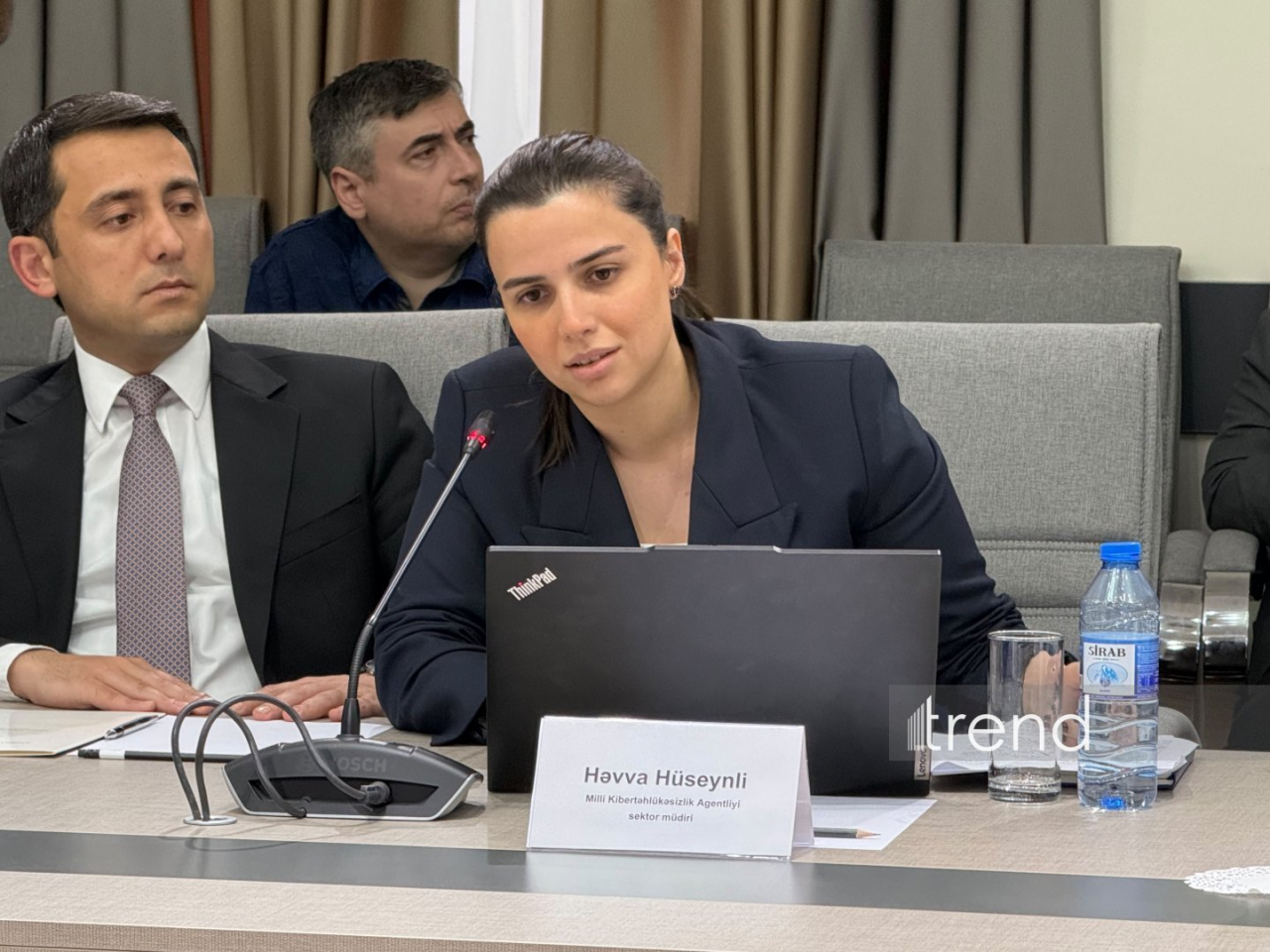 Sosial şəbəkələrdə yaş təsdiqi bank kartı və mobil nömrə ilə aparılacaq