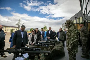 Закир Гасанов осмотрел военные объекты в Грузии