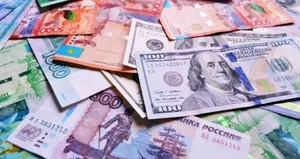 Юань продолжает расти, а рубль — дешеветь: курс на 16 июня