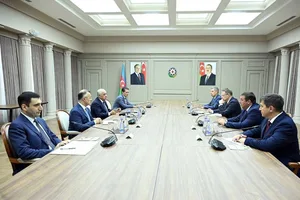 Али Асадов встретился с министром здравоохранения России
