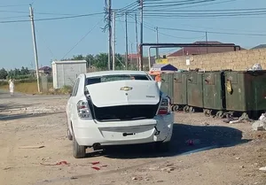 Bakıda zibilliyə atılan maşın
