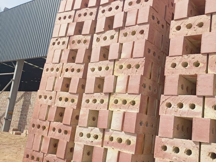 Кирпич и газоблок в Бишкеке: как выбрать материал для строительства