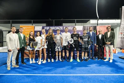 На побережье Каспия прошел международный турнир по паделу FIP Bronze Baku II