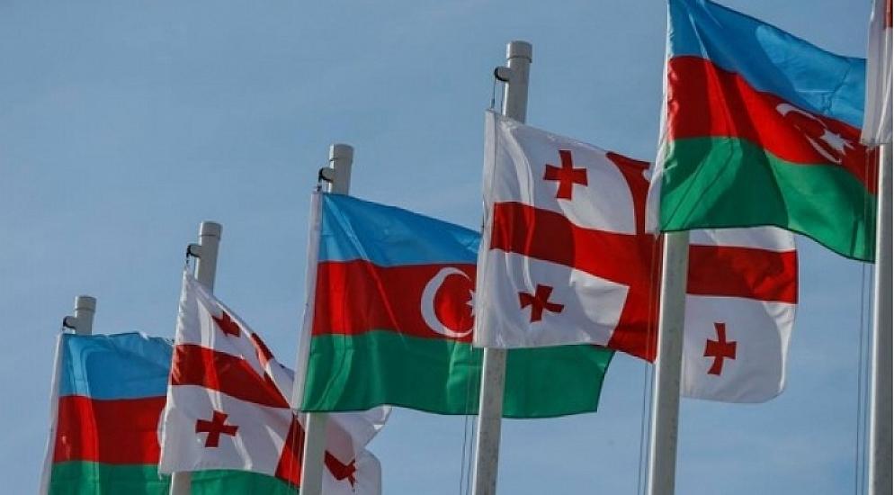 Азербайджан сократил объем инвестиций в Грузию